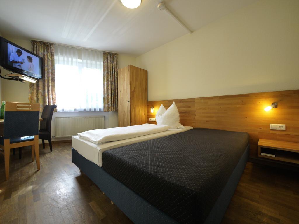 Hotel Pinger Remagen Oda fotoğraf